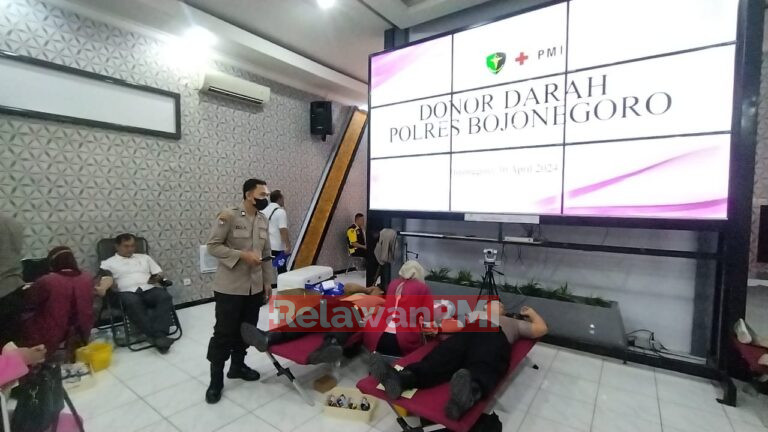 Bantu Ketersediaan Stok, Polres Bojonegoro Gelar Aksi Donor Darah